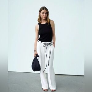 Aritzia Wilfred - The Effortless Pant - NWOT - Size 16